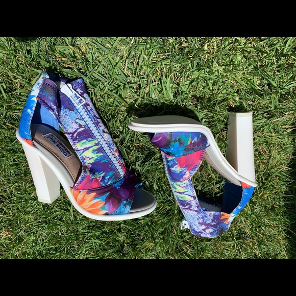 Steve Madden Shoes - NWOT Steve Madden/Iggy Azalea Womens Scuba Dress Sandal